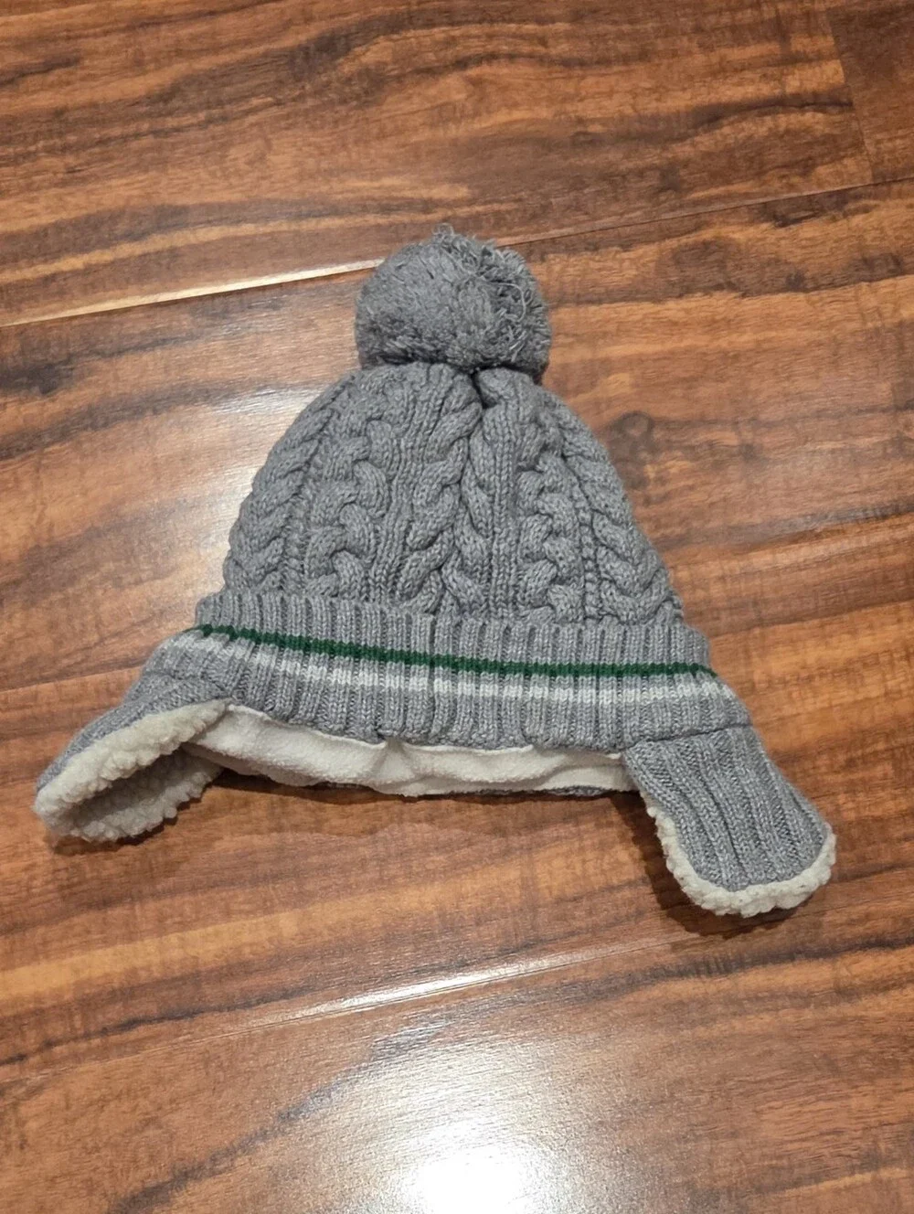 GAP Baby EUC 12 -18 Months Gray Knit Earflap Hat and Mitten Set